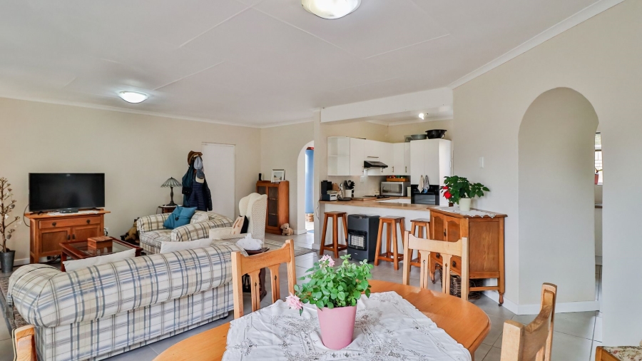 To Let 3 Bedroom Property for Rent in Lovemore Heights Estate Eastern Cape